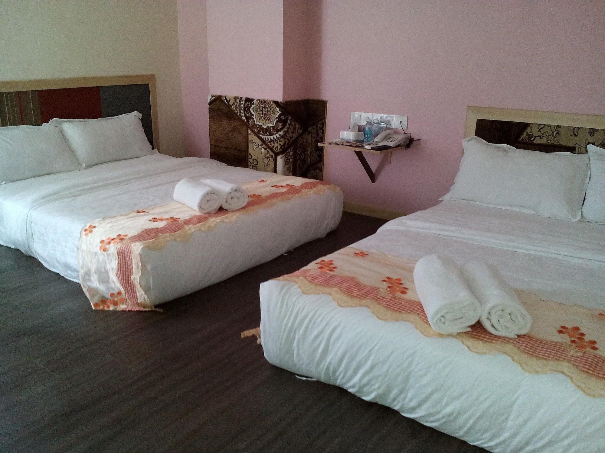 S8 Boutique Hotel Near Klia 1 & Klia 2 세팡 외부 사진