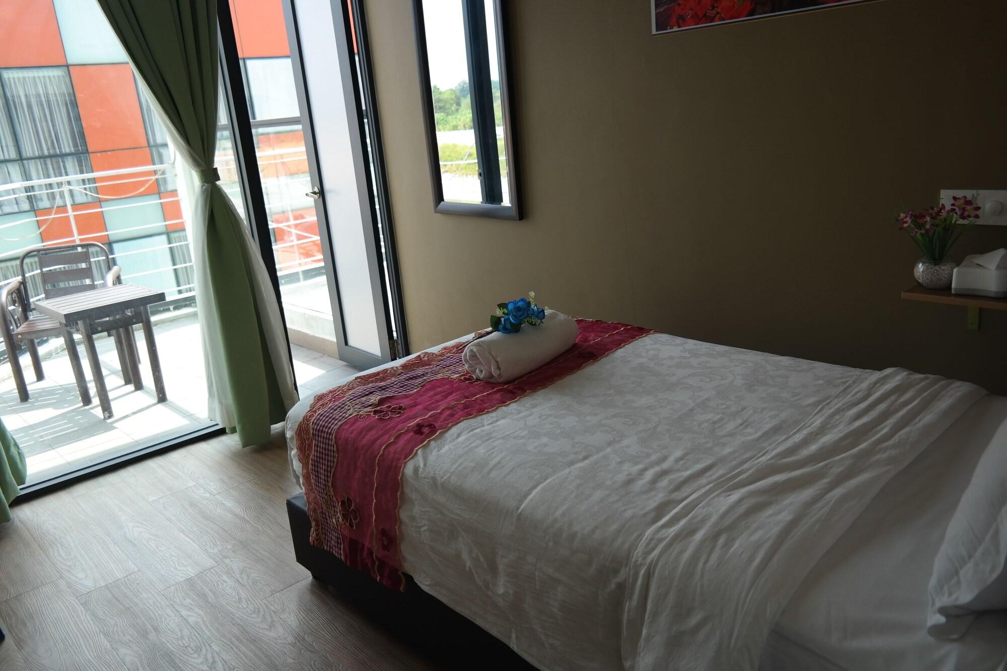S8 Boutique Hotel Near Klia 1 & Klia 2 세팡 외부 사진