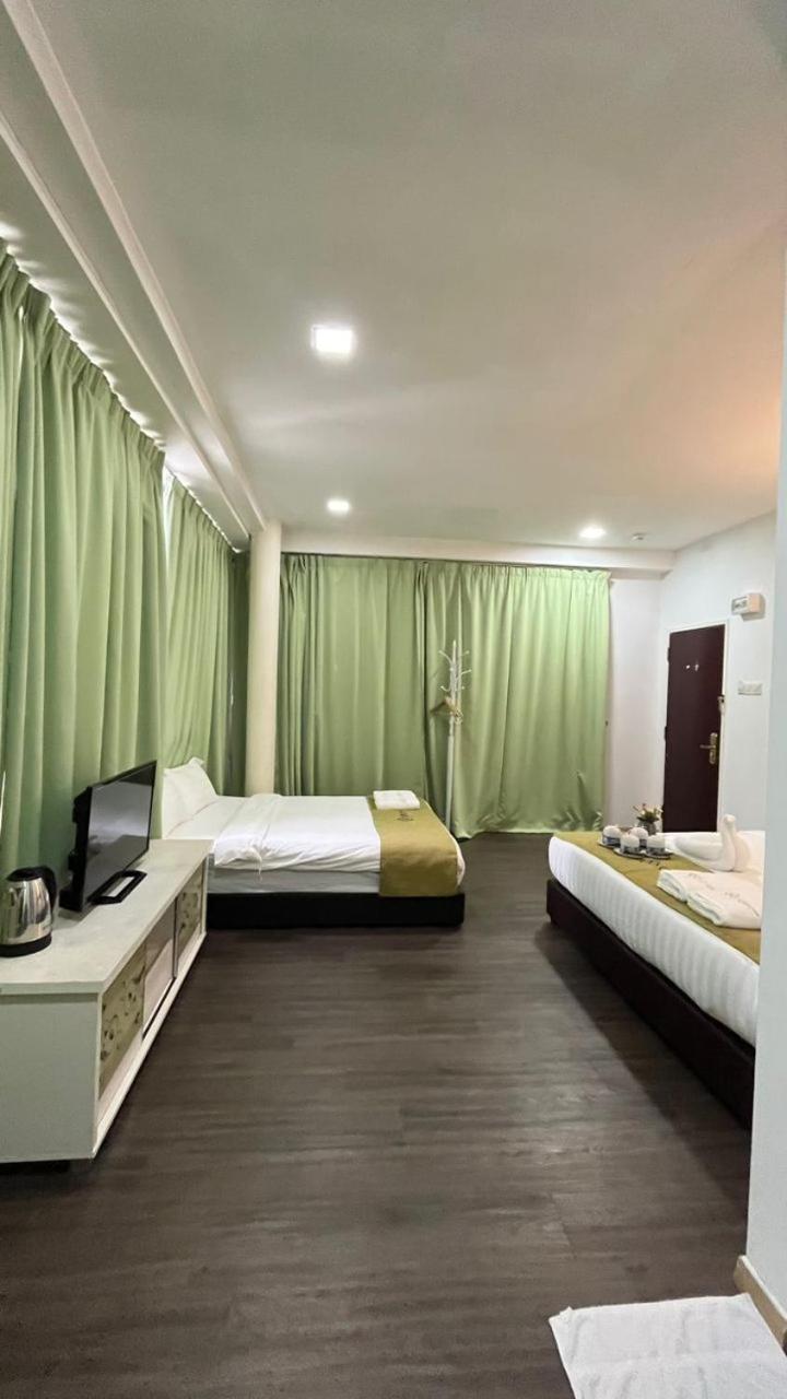 S8 Boutique Hotel Near Klia 1 & Klia 2 세팡 외부 사진