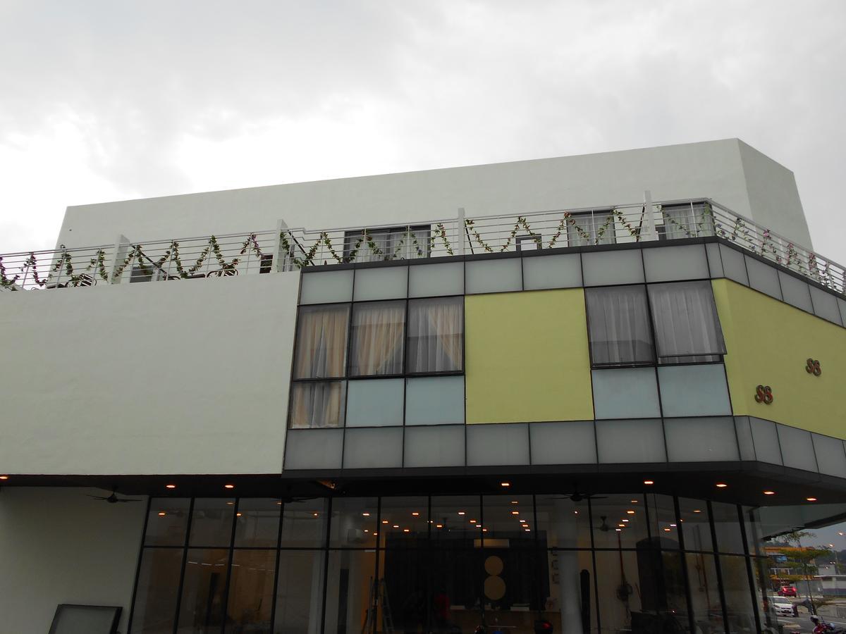 S8 Boutique Hotel Near Klia 1 & Klia 2 세팡 외부 사진